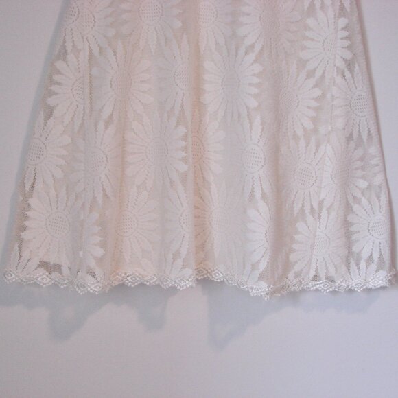 Anthropologie Kimchi Blue White Ivory Dress Floral Lace Mini Flare Wedding XS - Picture 7 of 16